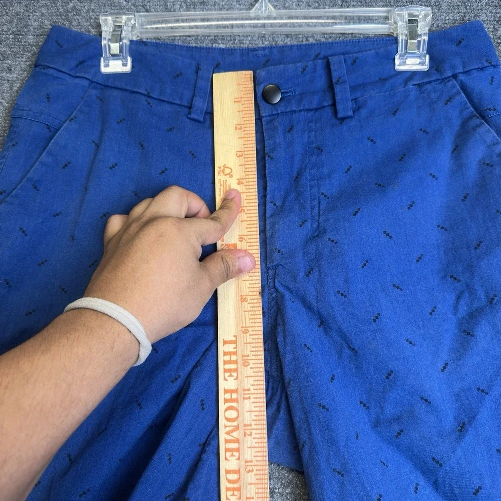 Lululeon Shorts Mens 30 Blue Geometric 11